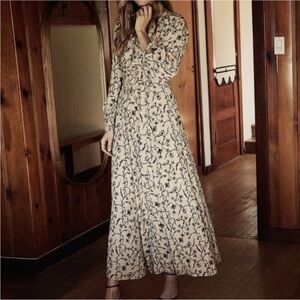 Dôen | Bonnie Maxi Wrap Dress in Floral Scroll Cream | M